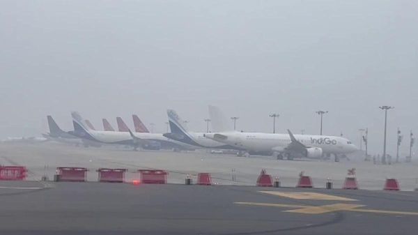 Delhi Airport Fog