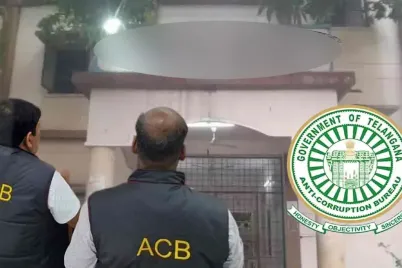 ACB-Raids-Hyderabad-Land-and-Survey-Deputy-Directors-Properties-in-Disproportionate-Assets-Case.webp