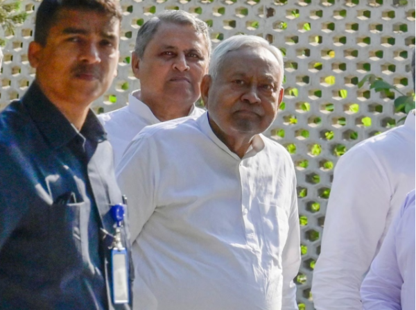 BJP New CM Oath ceremony preparation in Patna with small cabinet