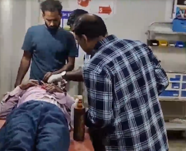 Bagaha guard stitching patient video in Bihar hospital