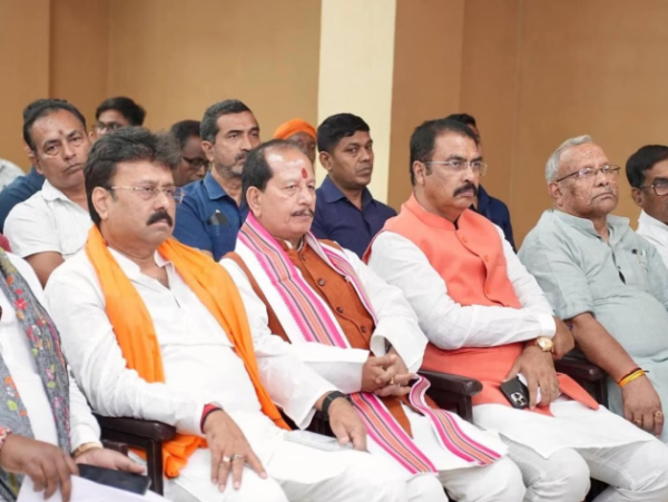 Bihar BJP New Committee meeting with senior leaders and women representatives
