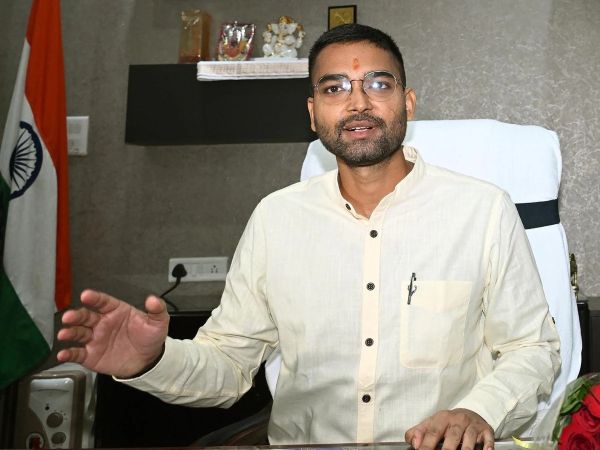 Bihar Panchayat Elections fake voters identified through cameras at polling booths