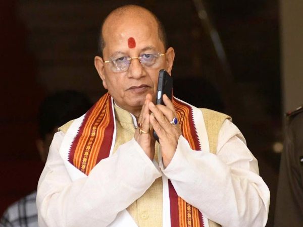 Bihar Revenue Officers Warning by Vijay Kumar Sinha over 5 PM deadline