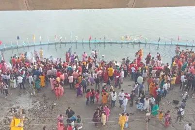 Chaiti-Chhath-drowning-tragedy-at-Ganga-River-ghats-in-Bihar.webp