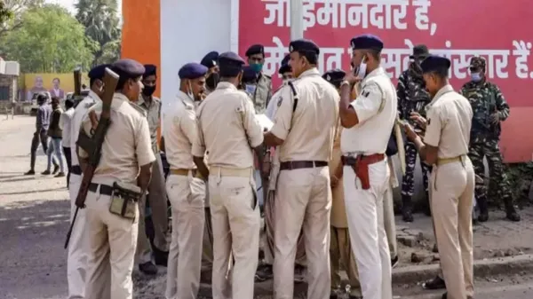 Darbhanga bike collision clash stone-pelting between two groups after motorcycle accident