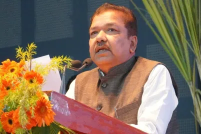 Ethanol-Quota-Increase-in-Bihar-announced-by-Dilip-Jaiswal-in-Patna.webp