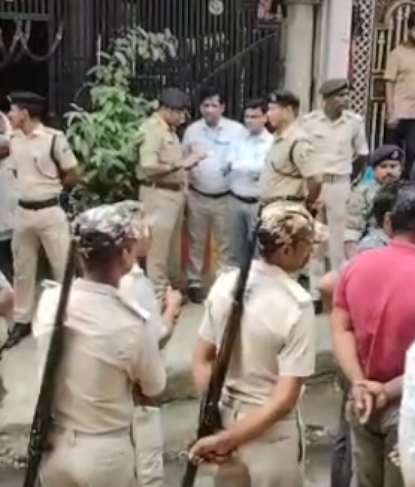 Executive Officer Murder: People mourn at Krishna Bhushan’s house in Madhubani