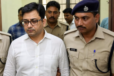 Fake-ED-Director-Arrested-in-Patna-for-calling-Bhojpur-DM.png