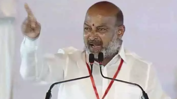 Farmhouse Rat Remark – Bandi Sanjay Kumar speaking at BJP rally in Secunderabad