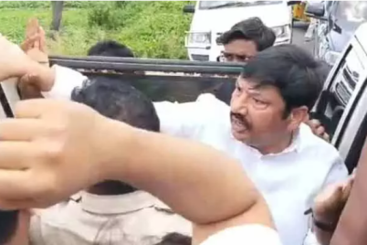 Former-Minister-Jogi-Ramesh-at-police-station-during-investigation-in-Andhra-Pradesh.png
