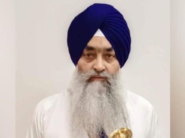 Giani Raghbir Singh addressing Sikh gathering in Amritsar