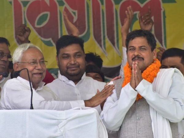 Girdhari Yadav disqualification notice filed by JD(U) leader