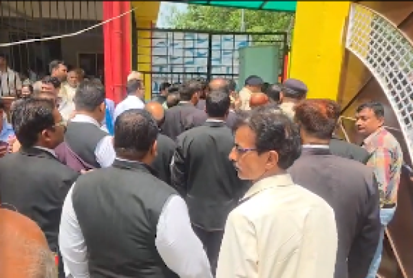 Gopalganj court stays arrest of MLA Pappu Pandey in land dispute case