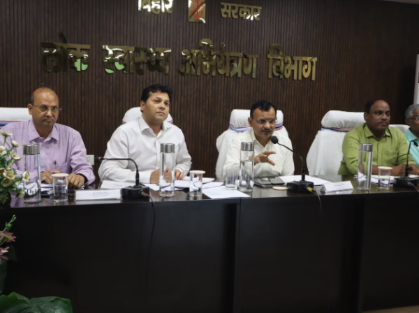 Har Ghar Nal Ka Jal Yojna review meeting warning engineers of compulsory retirement