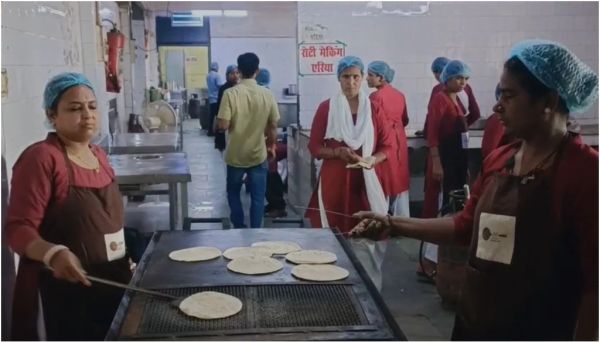 Jeevika Didi Kitchen at 19 Bus Depots providing affordable home-style food