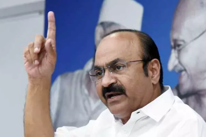 Kerala-CM-key-comments-on-secularism-during-a-political-discussion-on-coalition-and-secular-values.png