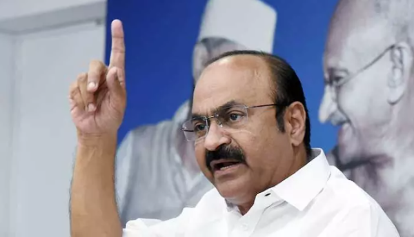 Kerala CM key comments on secularism during a political discussion on coalition and secular values