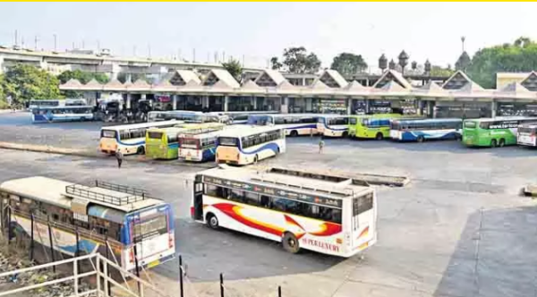 MGBS bus fire scare at Gadwal stop in Hyderabad bus station