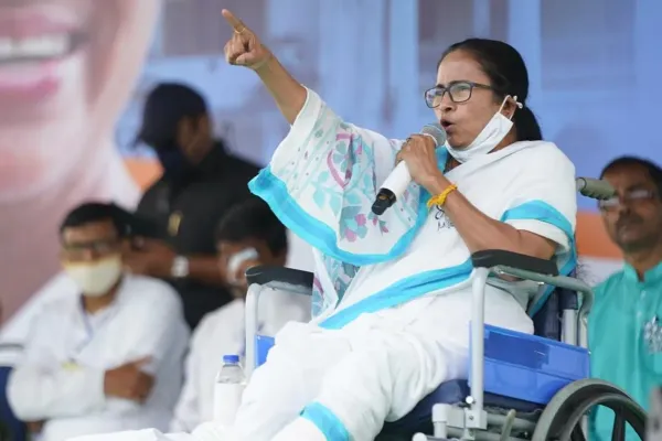 Mamata Banerjee sensational allegations on election results during West Bengal vote counting