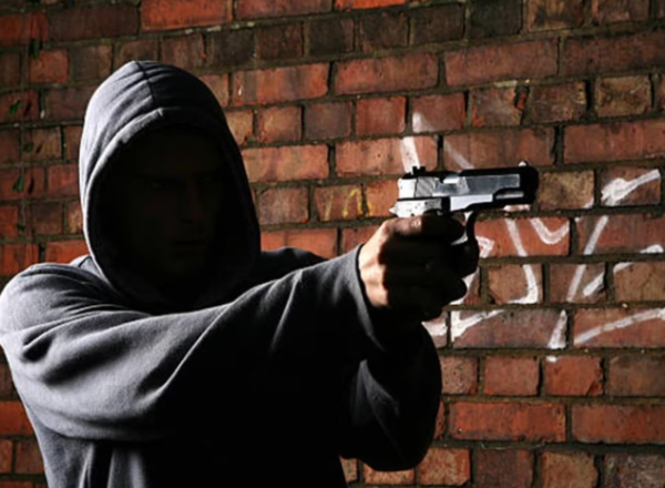 Muzaffarpur loot shooting family shot during robbery in Bihar