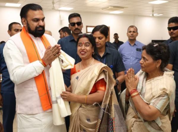 NDA Women’s Brigade Protest in Patna women marching at Gandhi Maidan