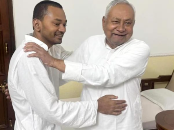 Nishant Kumar seeks blessings from people while speaking about Nitish Kumar’s development work