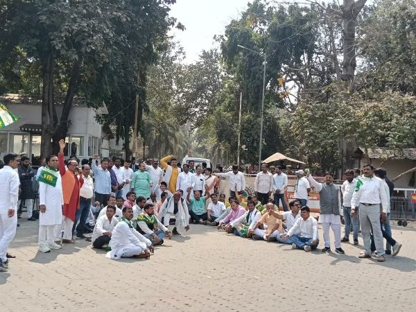 Nitish Kumar Rajya Sabha nomination supporters gathering outside CM residence in Patna