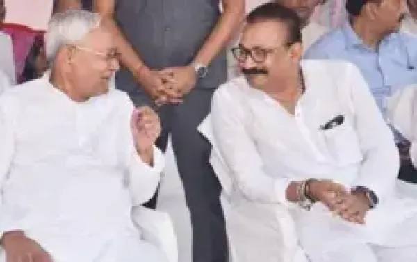 Nitish Kumar Resignation: Ashok Choudhary gets emotional while recalling memories of Nitish Kumar