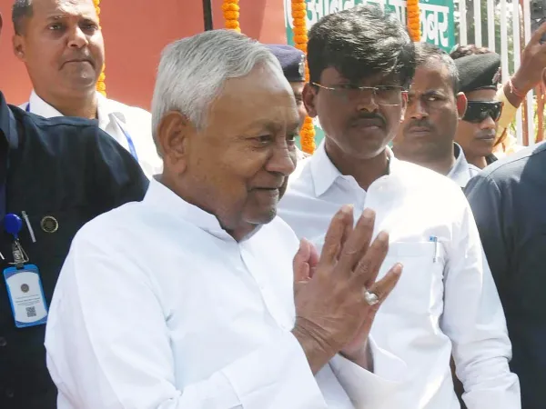 Nitish Kumar address changed in Delhi as he moves to Sunehri Bagh bungalow