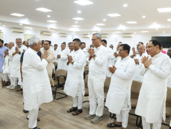 Nitish Kumar authorized to select JD(U) legislature party leader during party meeting in Patna