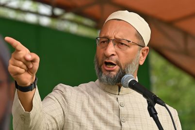 Owaisi-Seemanchal-CM-remark-Bihar-election-rally-Owaisi-attacks-Tejashwi-Yadav.jpg