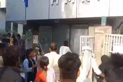 Paras-Hospital-Patna-uproar-after-teenagers-death-sparks-protest-and-vandalism.png