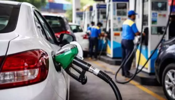 Petrol stations closed on Sundays notice at fuel pump
