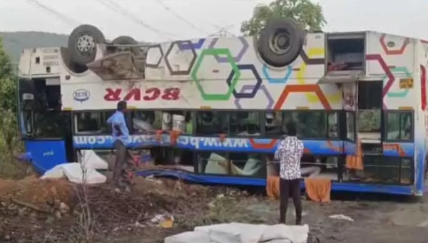 Private travel bus overturns in Kadapa near PP Kunta in Gopavaram mandal
