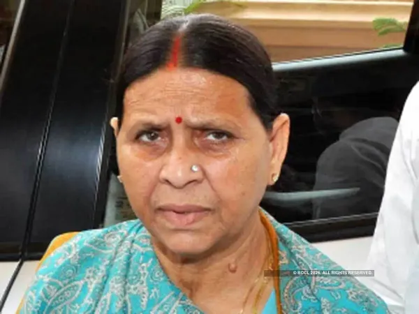 Rabri Devi criticizes Nitish government during media interaction in Patna