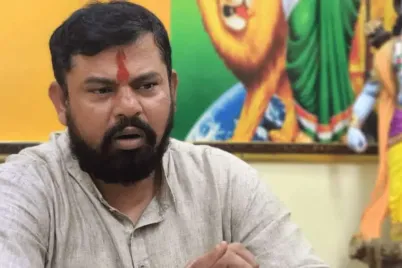 Raja-Singh-fake-social-media-posts-complaint-to-cyber-crime-police.webp