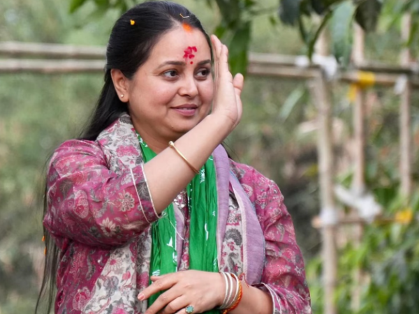 Rohini Acharya takes dig at Nitish Kumar after his Delhi visit