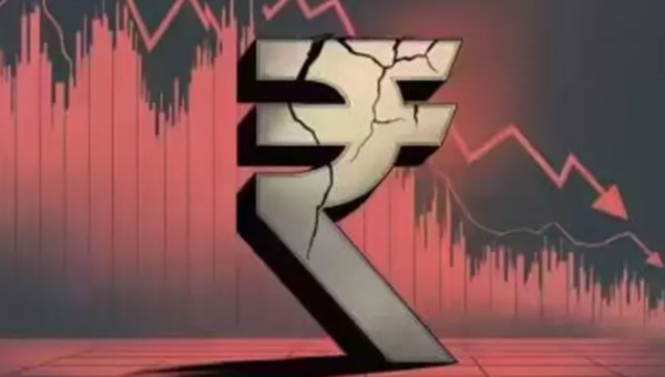 Rupee falls to record low of 95.63 against US dollar in early trade