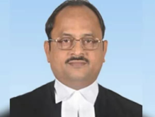 Sangam Kumar Sahu 47th Chief Justice of Patna High Court taking oath at Raj Bhavan