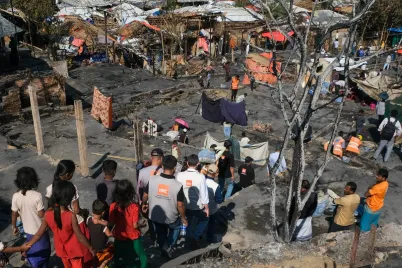 Suspected-Bangladeshi-and-Rohingya-in-Muzaffarpur-living-in-tents-near-BMP-6-area.webp