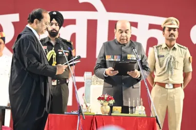 Syed-Ata-Hasnain-sworn-in-as-Bihar-Governor-during-oath-ceremony-in-Patna.webp