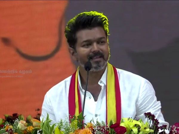 Tamil Nadu Governor Unexpected Twist as Vijay meets the governor to discuss government formation