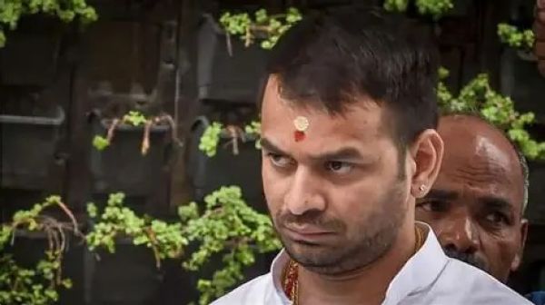 Tej Pratap dahi chuda bhoj on Makar Sankranti with political leaders