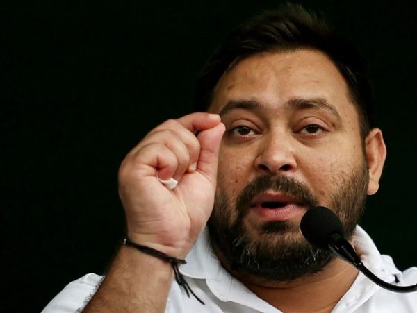 Tejashwi Yadav calling RJD candidates before Bihar vote count.