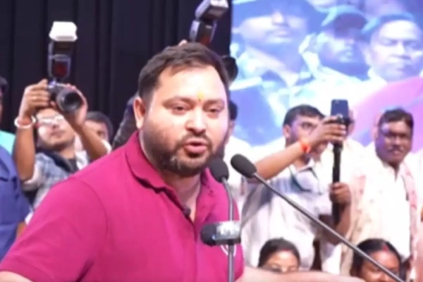 Tejashwi Yadav renames Chhatra RJD to Socialists Students Association of India at a political event