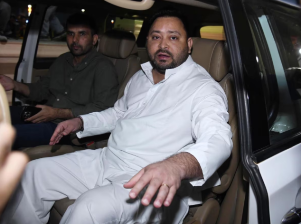 Tejashwi Yadav speaking about TRE-4 Recruitment Bihar issue