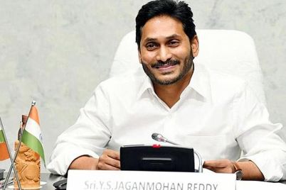 YS-Jagan-Mohan-Reddy-support-for-DSC-candidates-during-meeting-with-Andhra-Pradesh-teacher-recruitment-aspirants.jpg