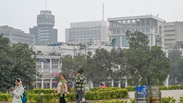 Smog covers Delhi as air quality dips into very poor category